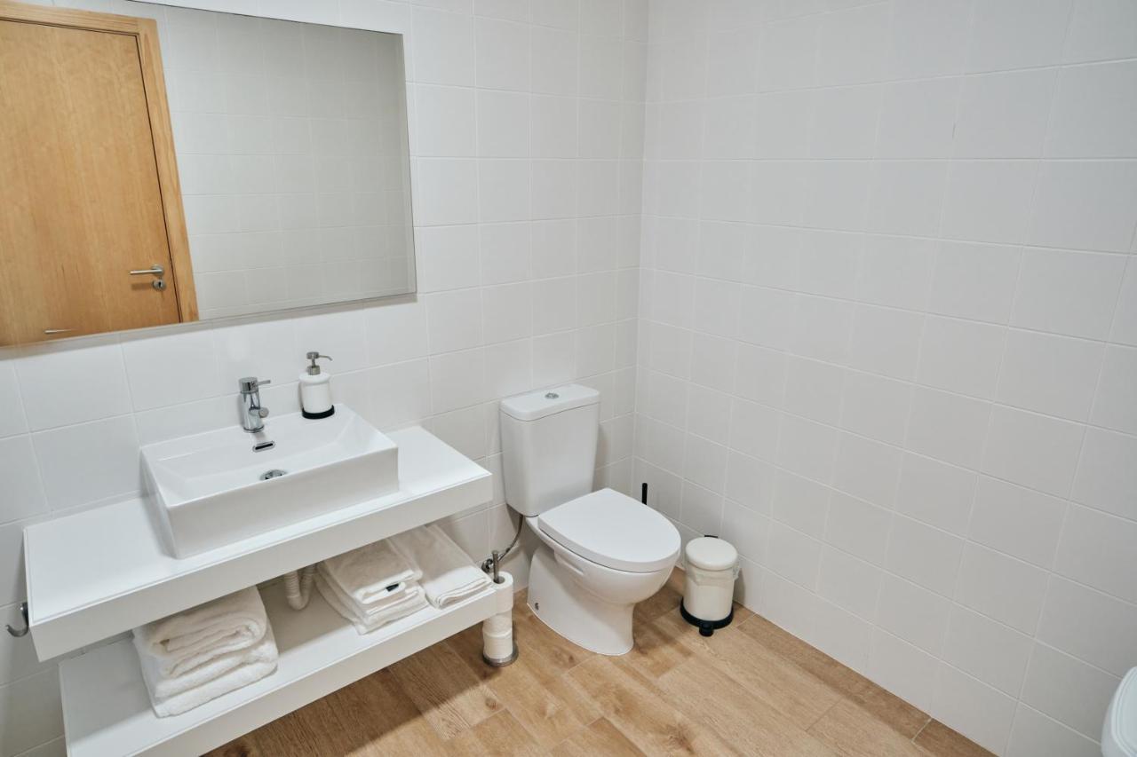 Feel... Azores - Apartments เวลาส ภายนอก รูปภาพ