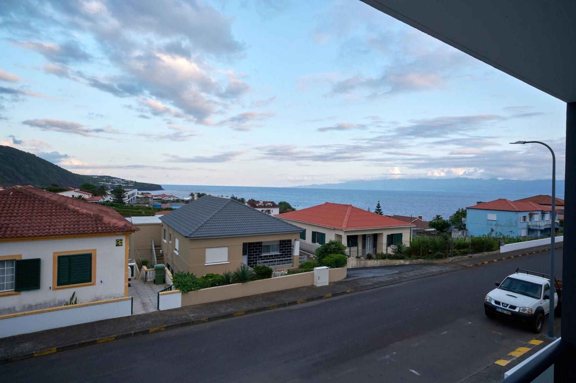 Feel... Azores - Apartments เวลาส ภายนอก รูปภาพ
